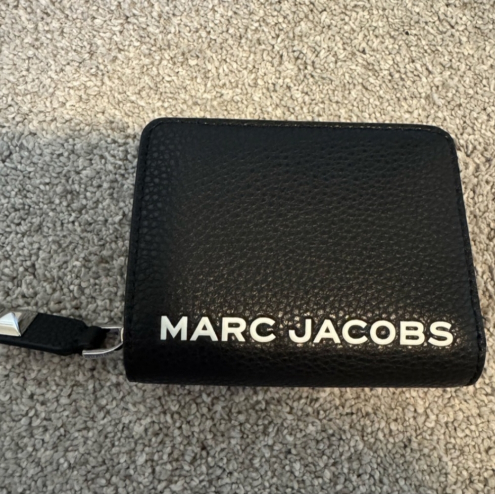 Marc Jacobs Black Leather Mini Compact Wallet